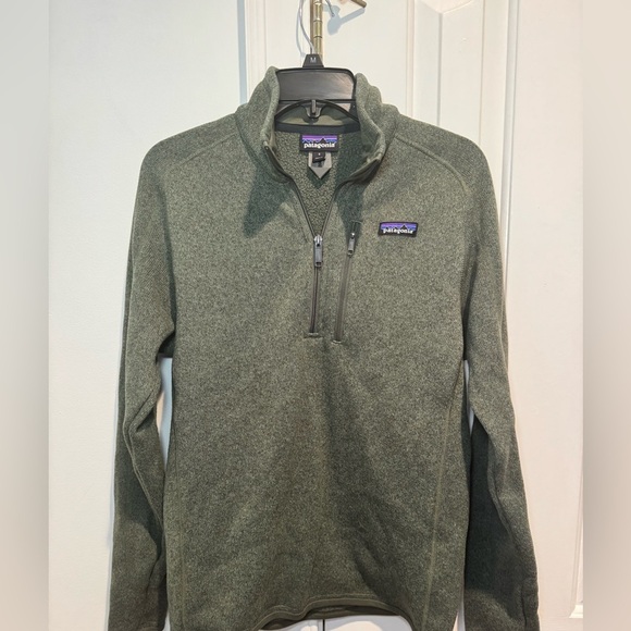 Patagonia Green Quarter-Zip Pullover - Picture 1 of 3